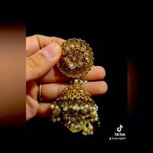 This is again sahara earrings.